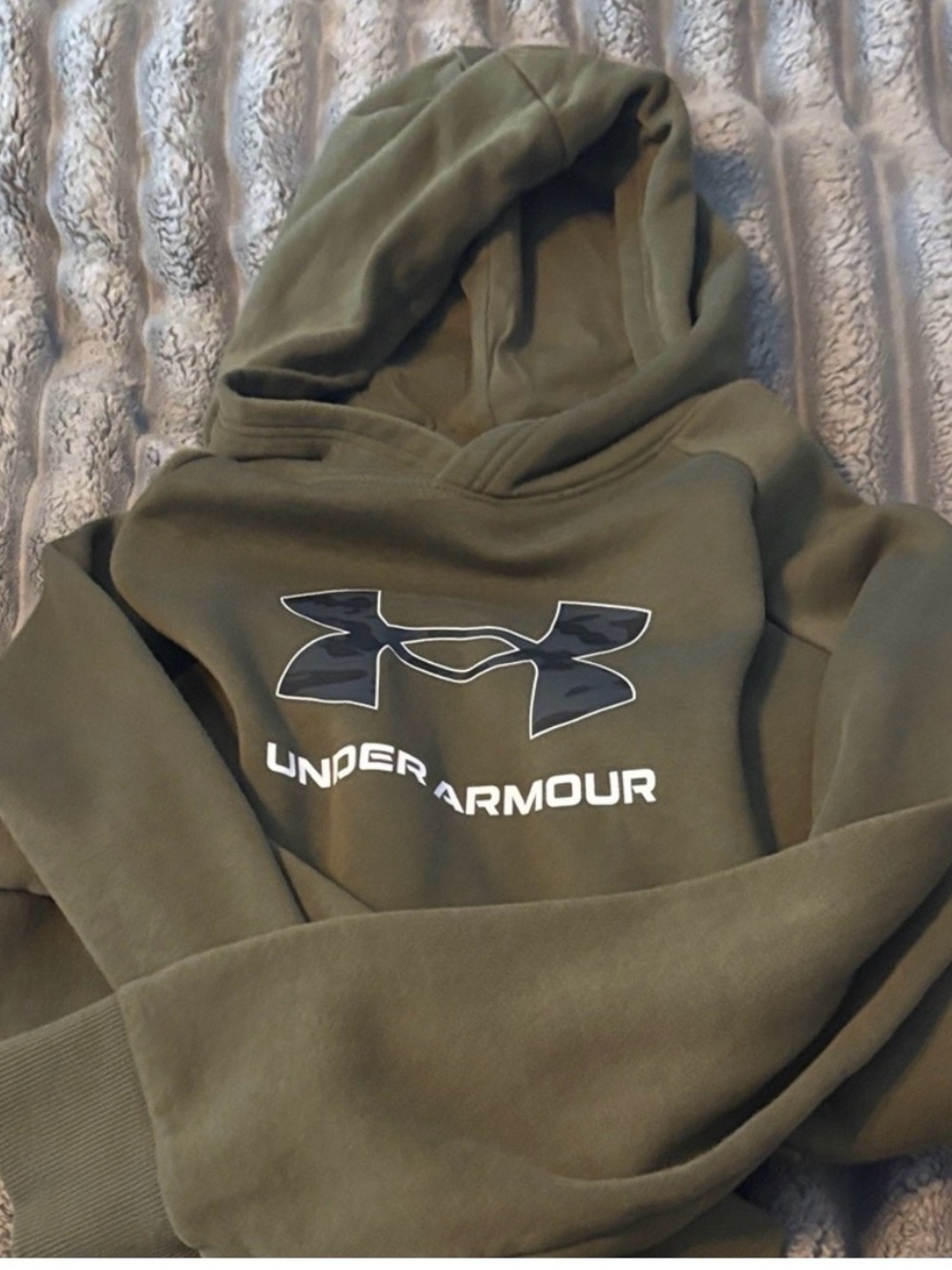 NWOT Under Armour Forest Green Pullover - Picture 4 of 4